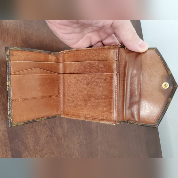 Louis Vuitton Monogram Double Snap Wallet - Picture 9 of 14